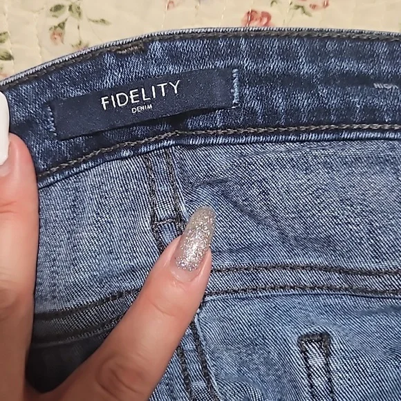 Jeans - Picture 2 of 3